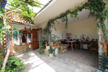 Двор